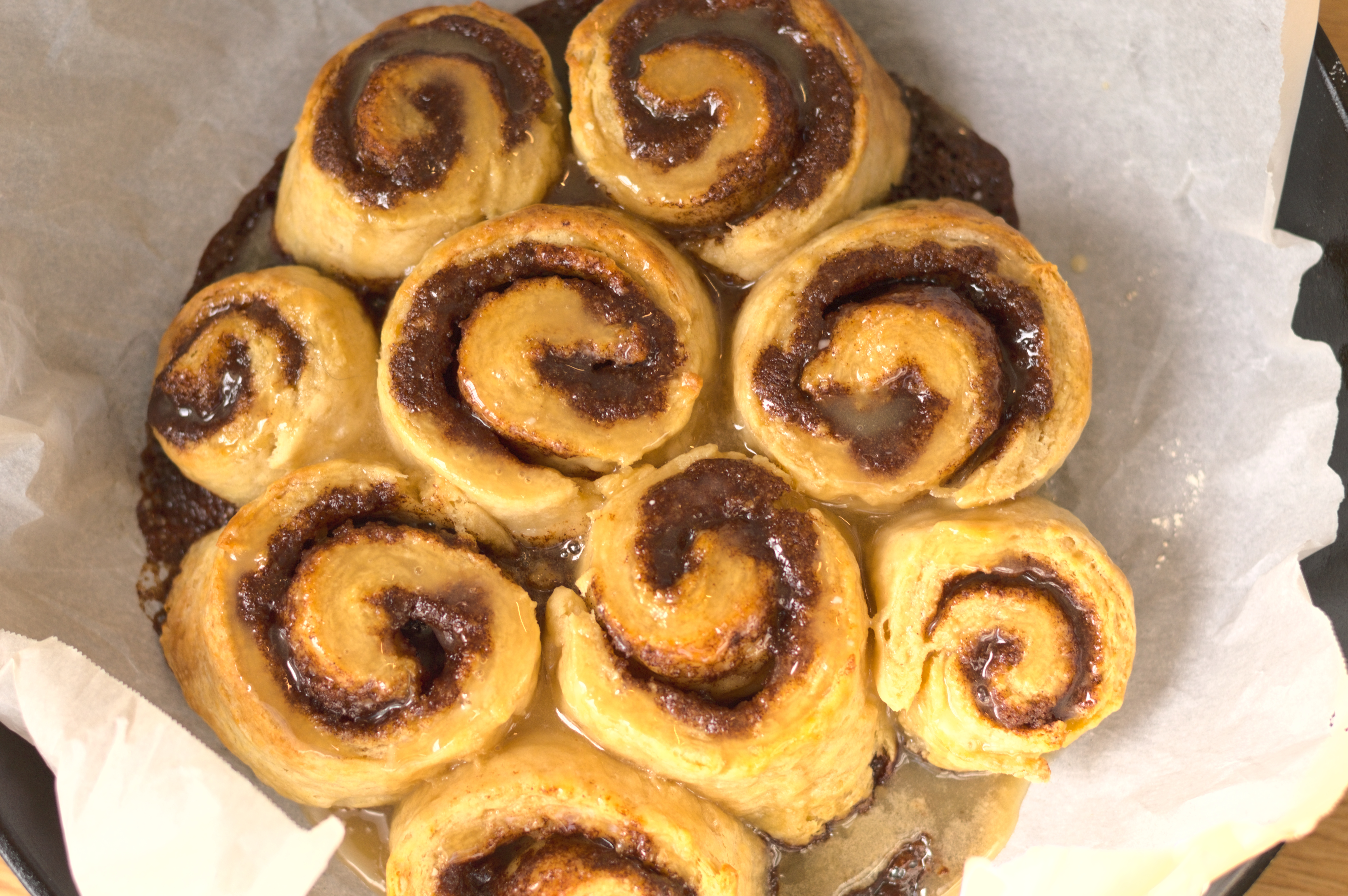 30-Minute No-Yeast Cinnamon Rolls with Milk Kefir – Soft, Gooey, and Easy!